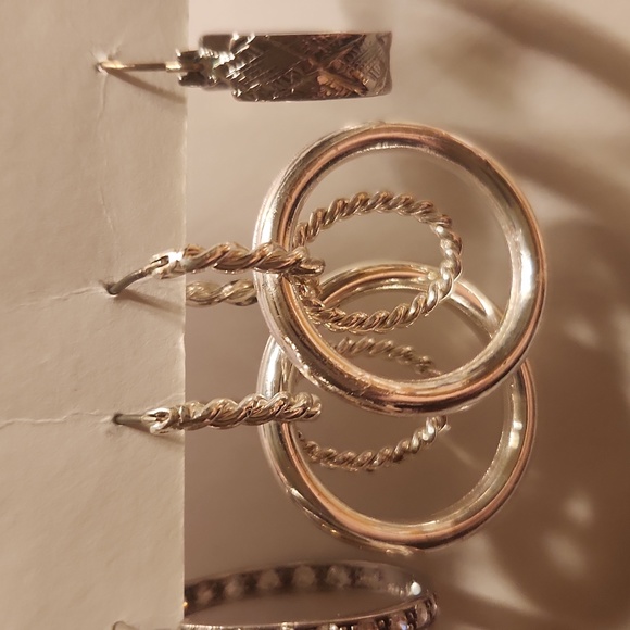 Fashion Hoop Earrings - Picture 4 of 7